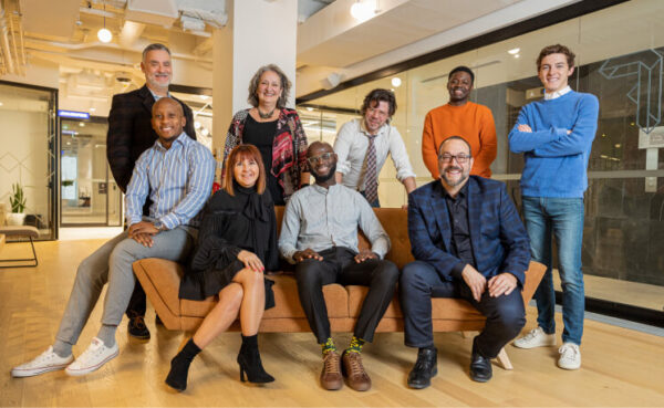 Équipe Kaira de la gauche. Mario Vachon, Louise Danis, Jean-François Duval, Aboubacar Ouatouara, Gonzague de Saint Marc, Joris Tabeu, Linda, Eric Mac Nicol